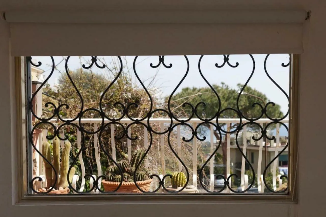 La Casetta Re-Used Apartment Bogliasco