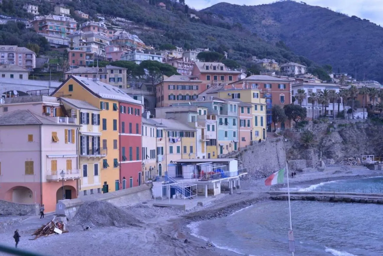 La Casetta Re-Used Apartment Bogliasco Italy