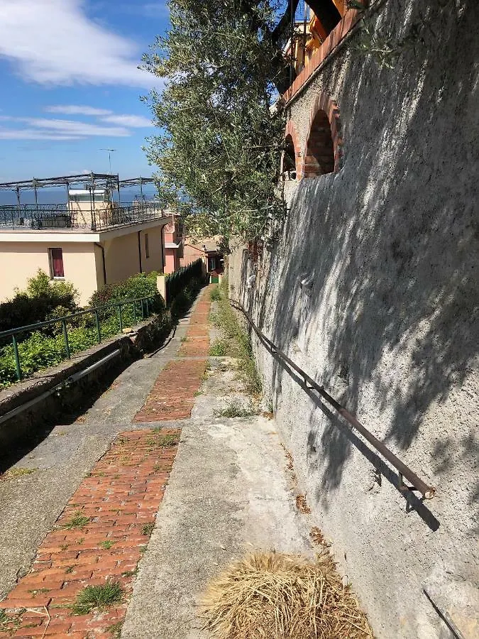 La Casetta Re-Used Apartment Bogliasco Italy